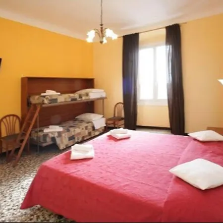 فندق Le Tre Stazioni 2*