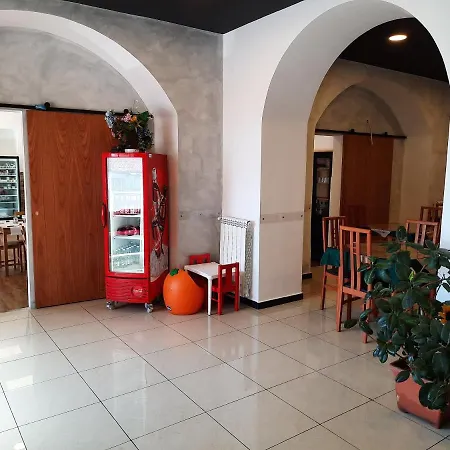 勒特瑞斯塔泽奥尼酒店 酒店